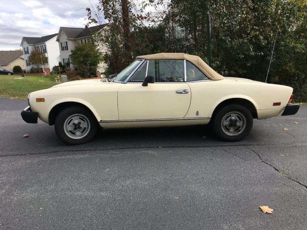 1980 Fiat 124 Spider 2.0 (Fuel Injected)