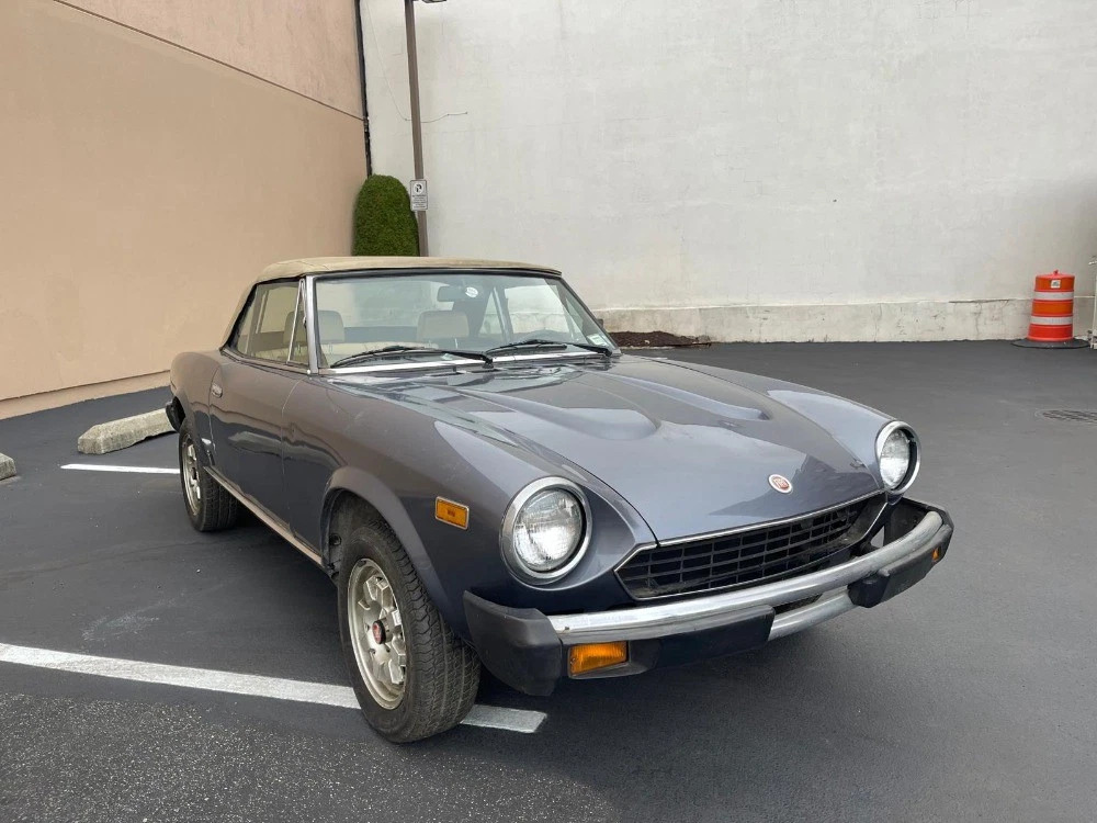 1982 Fiat 124 Spider